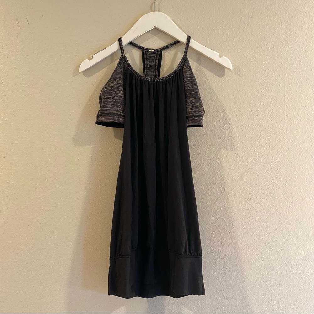 Lululemon No Limits Tank Black Mesh Top with Built-in Sports Bra Size 6